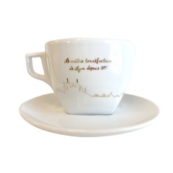 Tasse en porcelaine